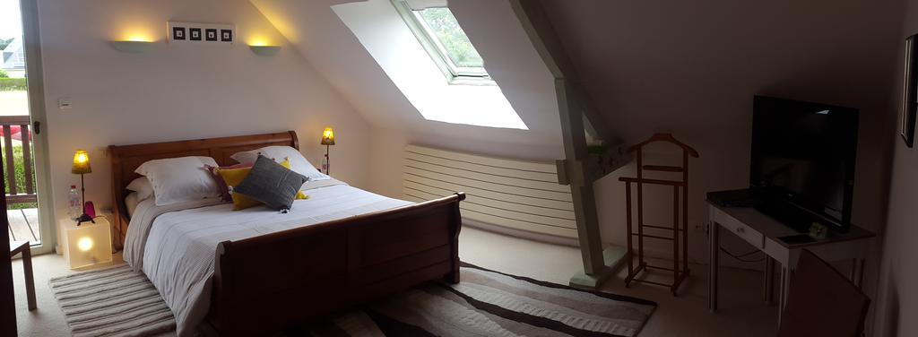Chambres D'Hotes La Breachere Yvré-lʼÉvêque Exterior foto